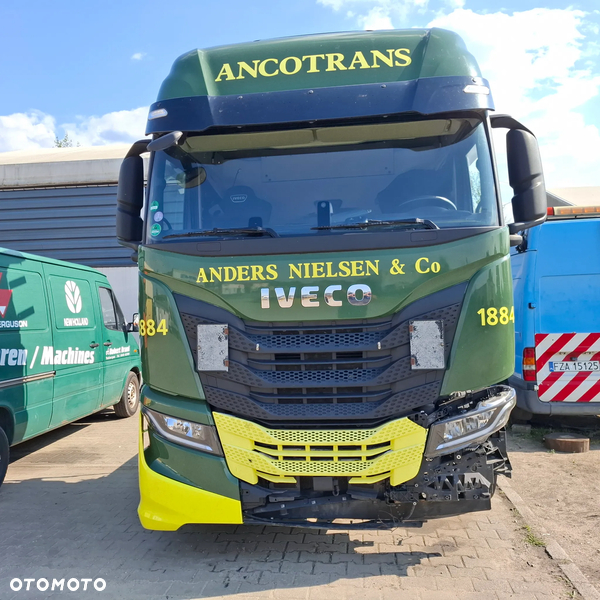 Iveco S-Way 460