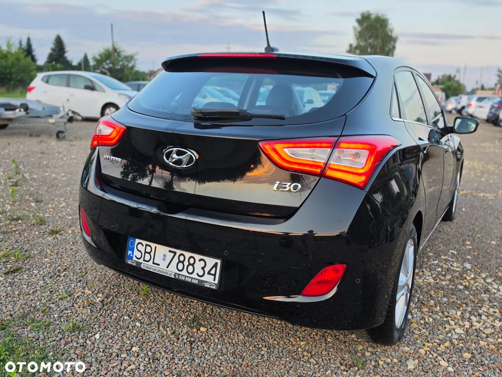 Hyundai i30 1.6 CRDi Premium - 10