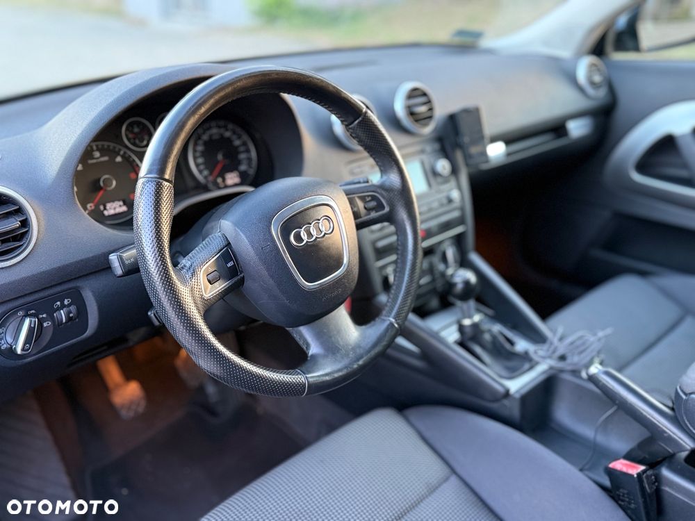 Audi A3 3-drzwiowe 2.0 TDI Attraction - 20