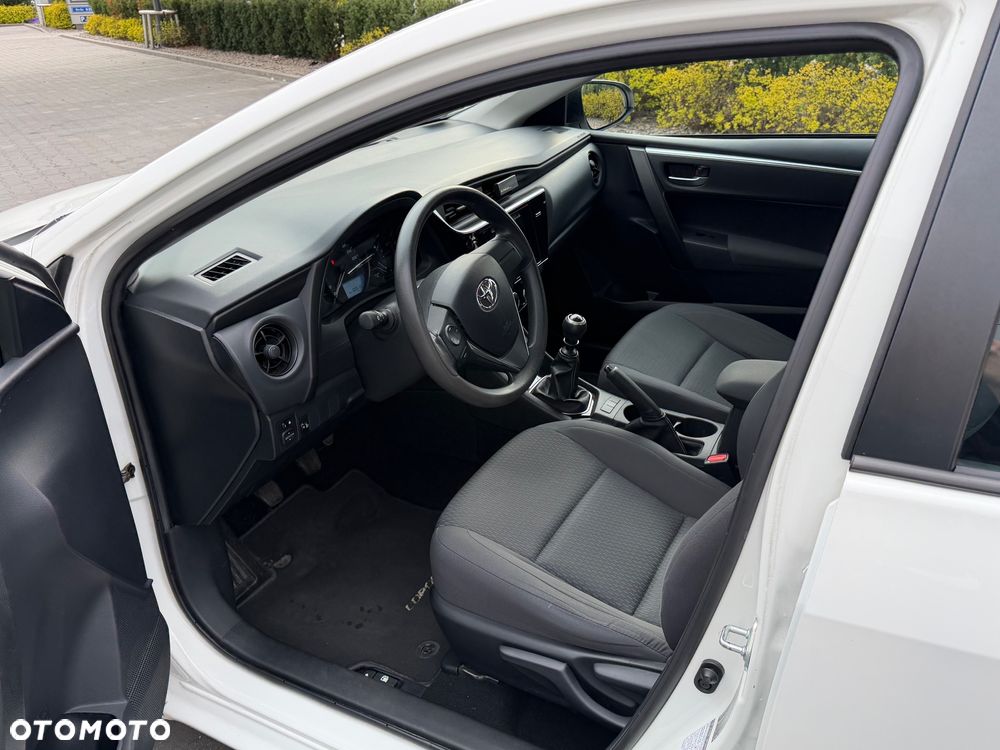 Toyota Corolla 1.33 Active EU6 - 19