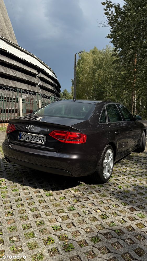 Audi A4 Limousine - 3