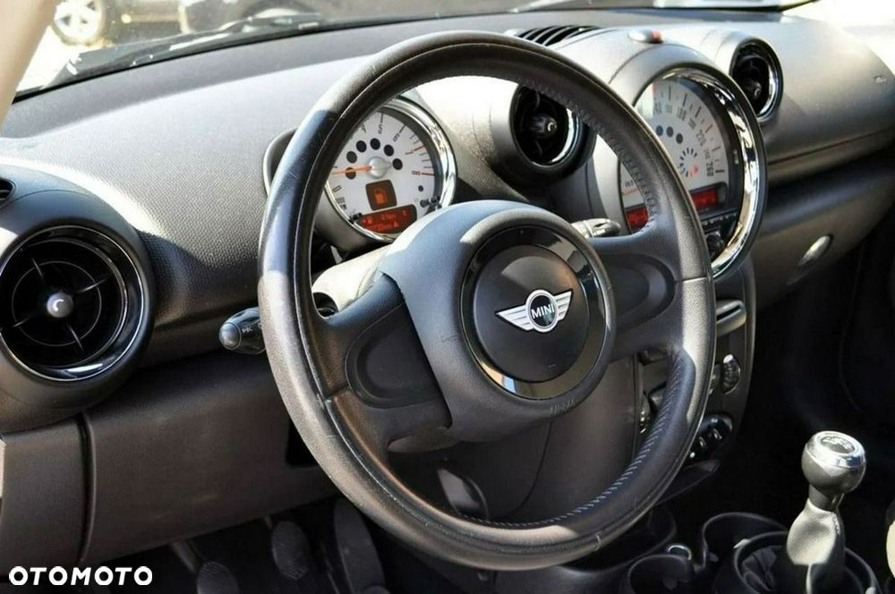 MINI Countryman One - 11
