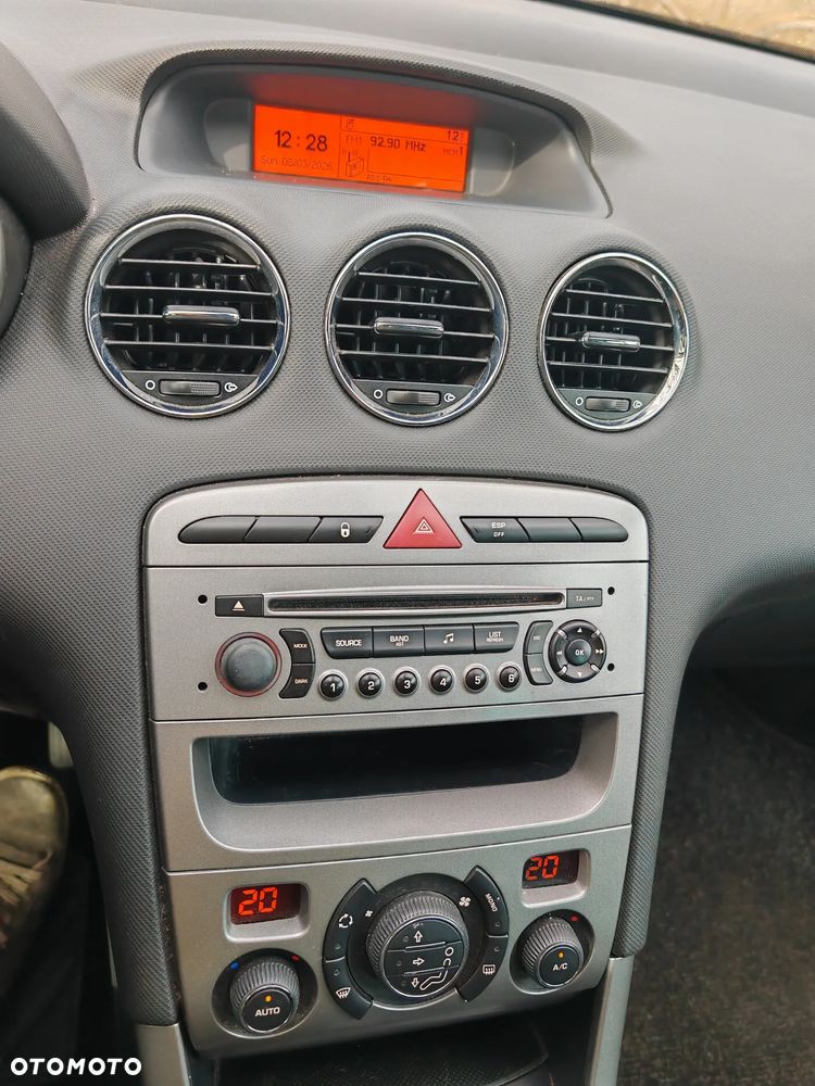 Peugeot 308 120 VTi Family - 18