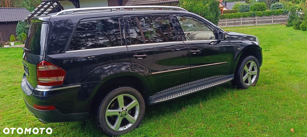 Mercedes-Benz GL 500 4Matic 7G-TRONIC - 11