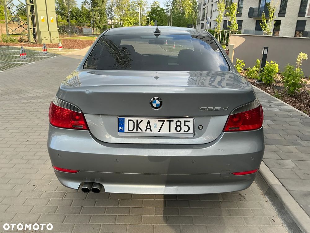 BMW Seria 5 525d - 6