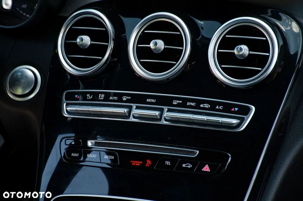 Mercedes-Benz Klasa C 180 (BlueTEC) d 7G-TRONIC AMG Line - 21
