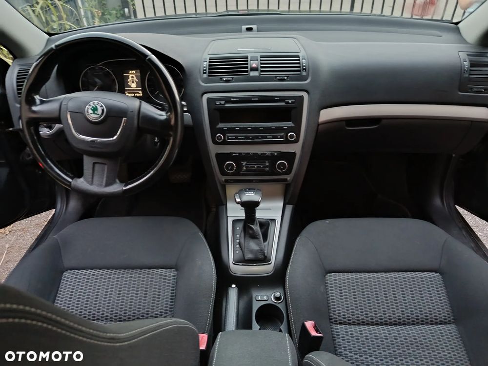 Skoda Octavia 1.4 TSI Ambition DSG - 2