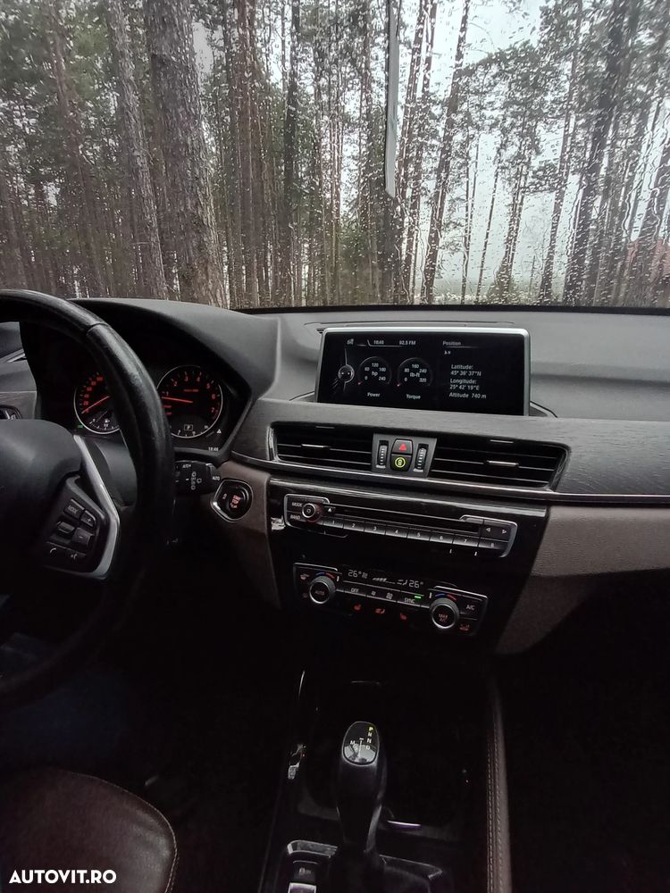 BMW X1 xDrive25i Aut. Sport Line - 13