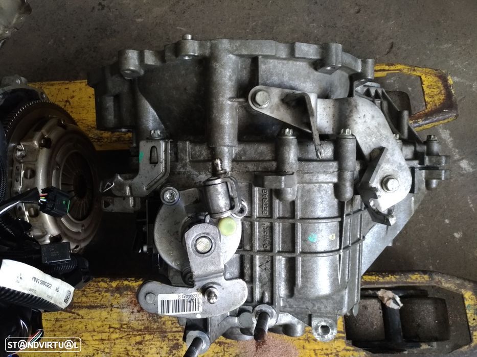 Caixa de Velocidades Mitsubishi Colt 1.1 75CV 2010 Ref:P2500.A239