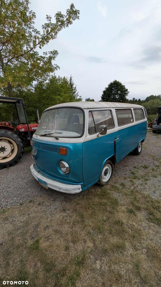 Volkswagen Transporter - 2