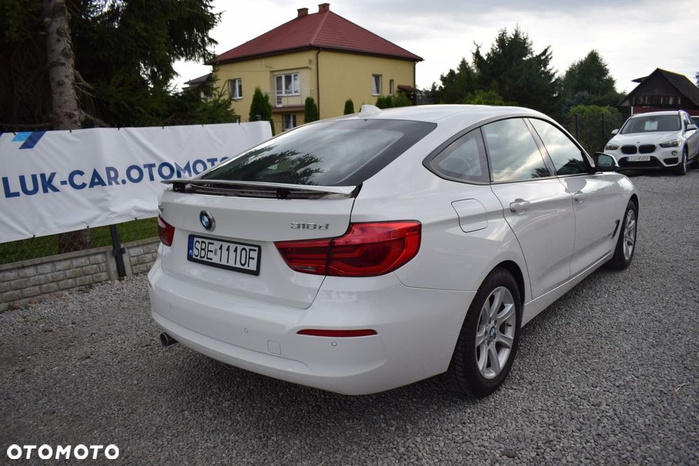 BMW 3GT 318d Business Edition - 3
