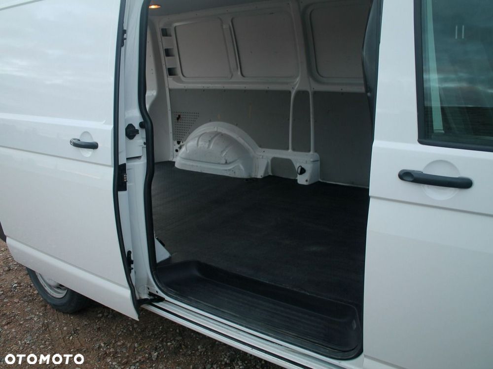 Volkswagen Transporter - 17