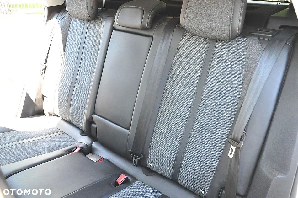 Peugeot 3008 BlueHDi 130 Stop & Start Allure Business-Paket - 25