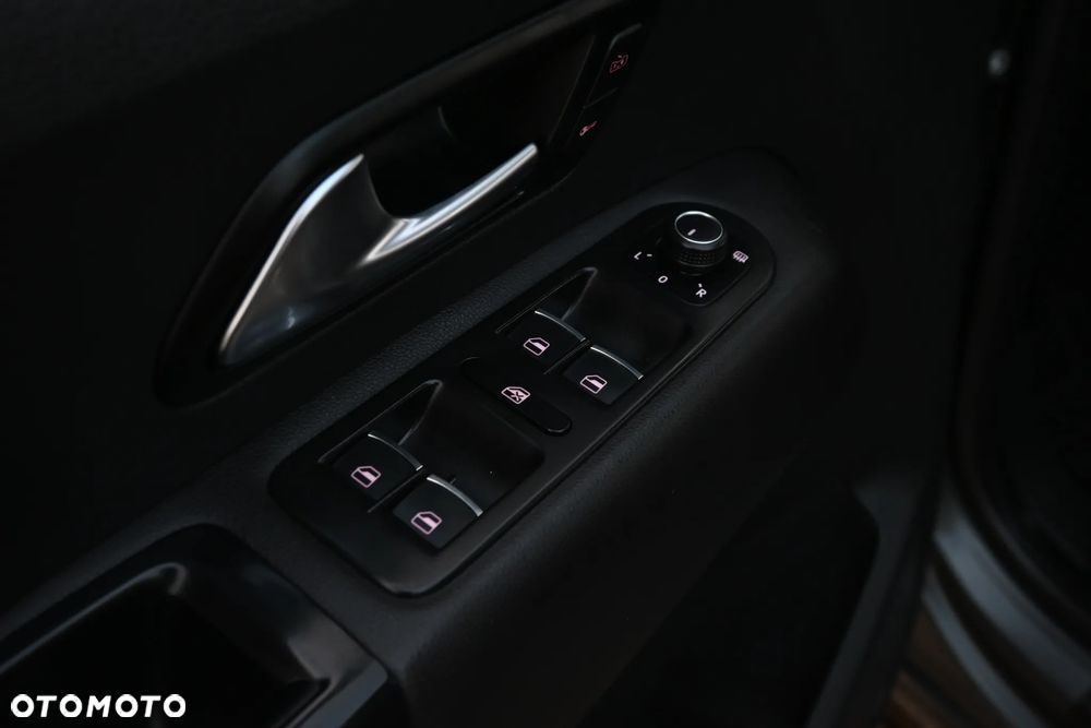 Volkswagen Amarok 3.0 V6 TDi 4MOTION Aventura - 30