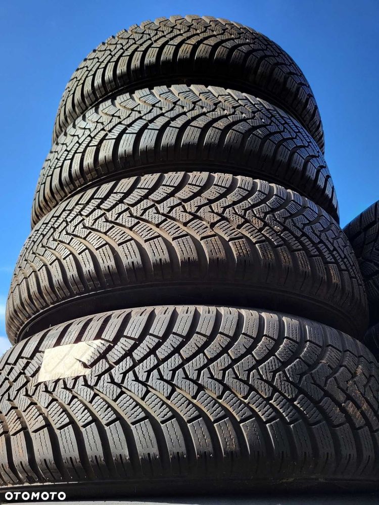 Komplet Falken Eurowinter HS01 SUV 215/65r17 99H - 1