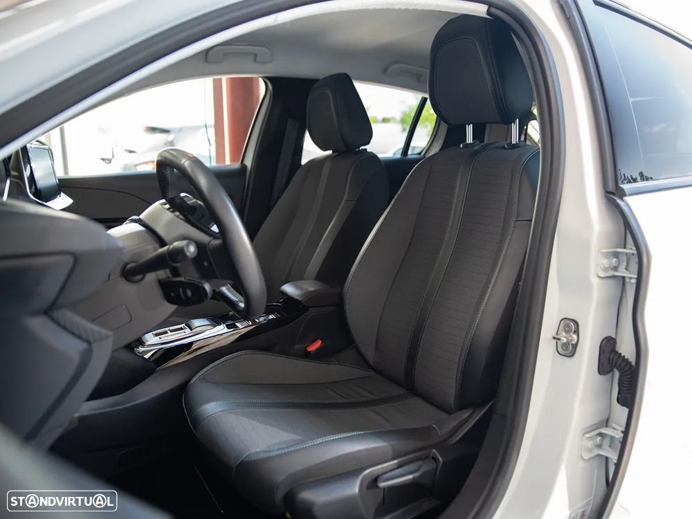 Peugeot e-208 50 kWh Active Pack - 13