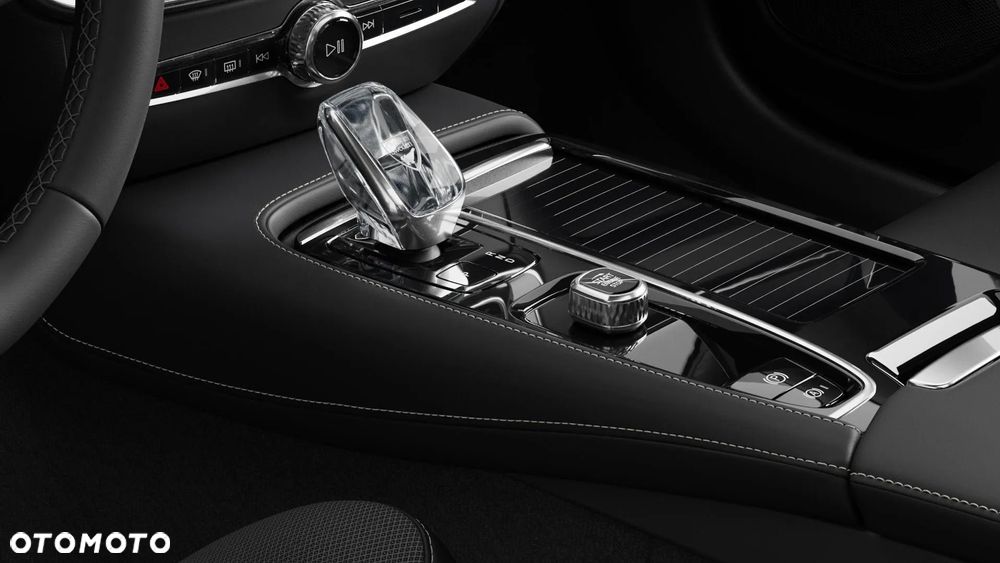 Volvo V60 T6 AWD Plug-In Hybrid Plus Dark - 11