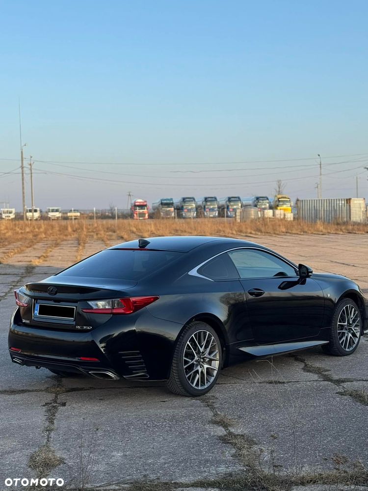 Lexus RC - 6