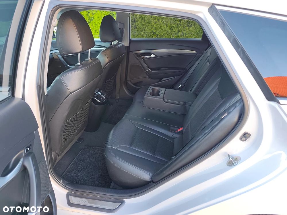 Hyundai i40 Kombi 1.7 CRDi DCT Premium - 25