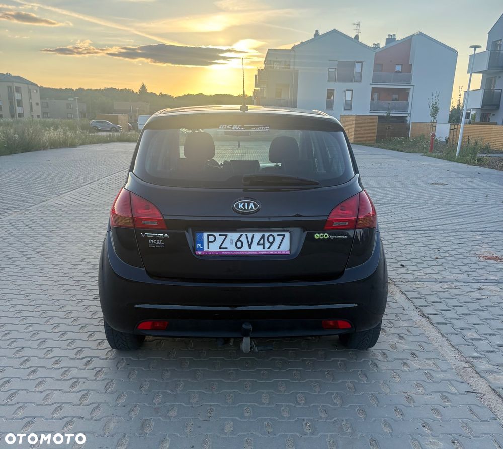 Kia Venga 1.4 CRDi L - 6