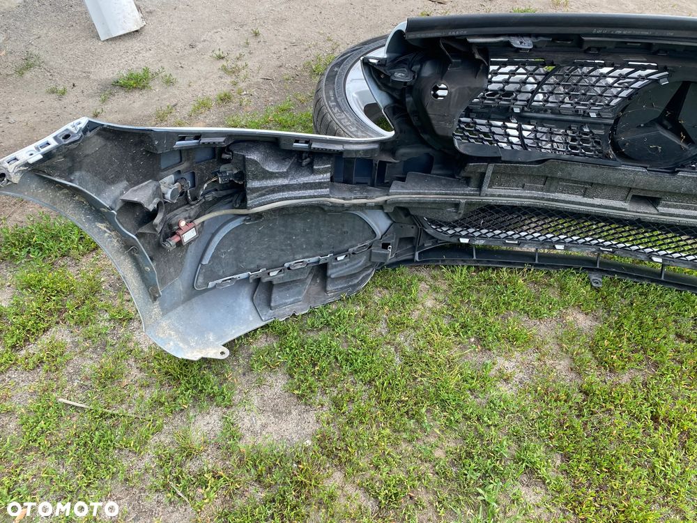 MERCEDES 205 kpl. zderzak czujniki kolor 149 - 8