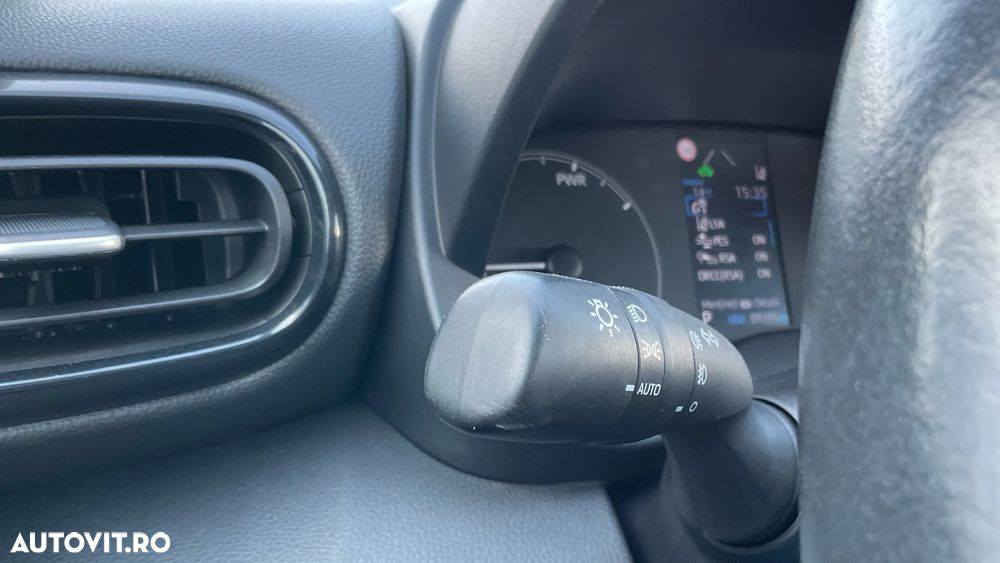 Toyota Yaris 116 1.5 VVT-i Business Edition - 30