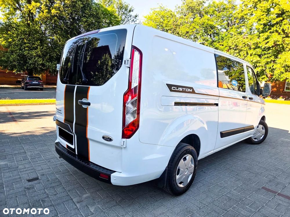 Ford Transit Custom 310 L2H1 Limited - 10