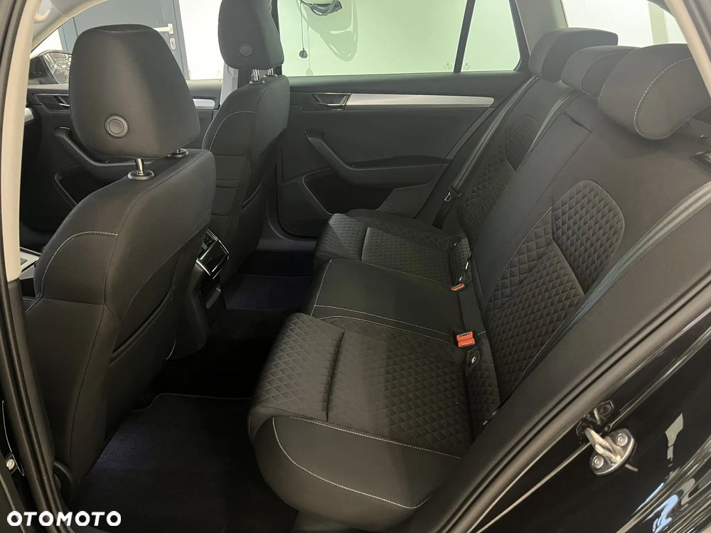 Skoda Superb 1.5 TSI Ambition DSG - 10