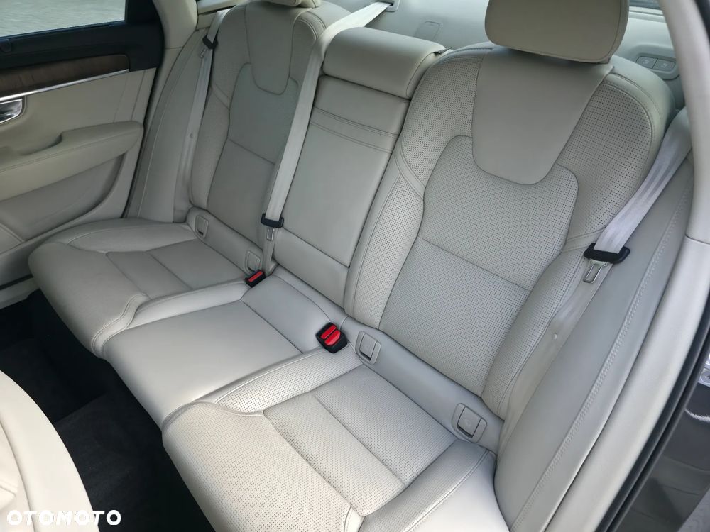 Volvo S90 B5 D AWD Inscription - 26