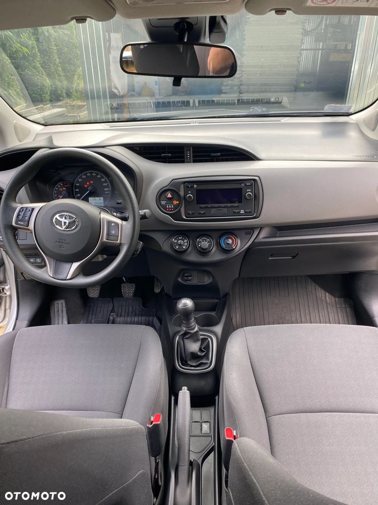 Toyota Yaris 1.0 Active - 17