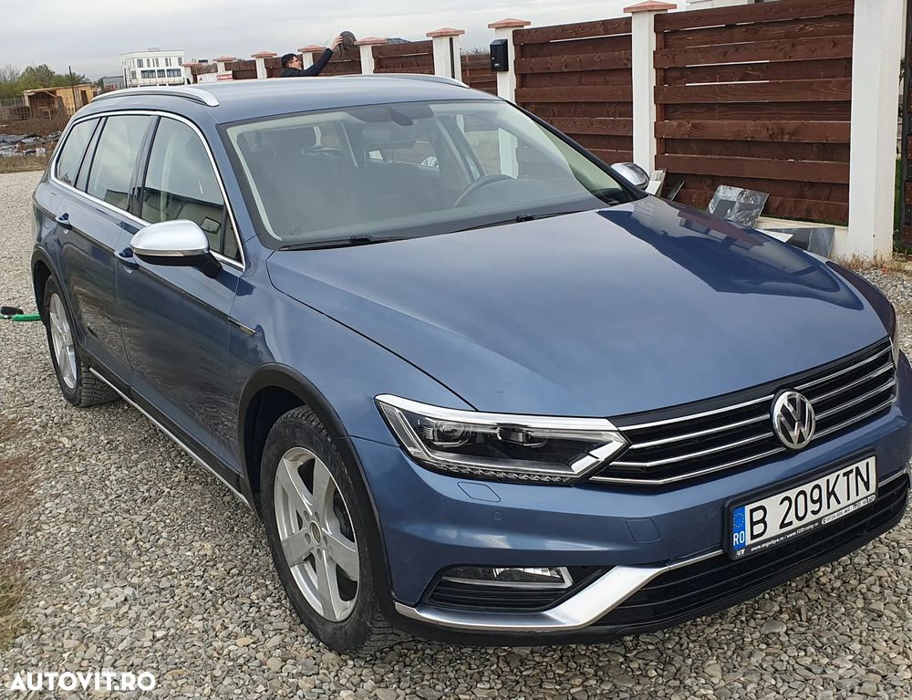 Volkswagen Passat Alltrack 2.0 TDI DSG 4Motion - 6