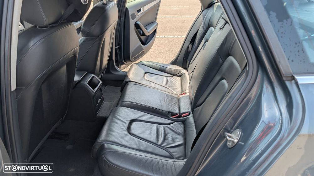 Audi A4 Avant 2.0 TDI DPF Ambition - 14