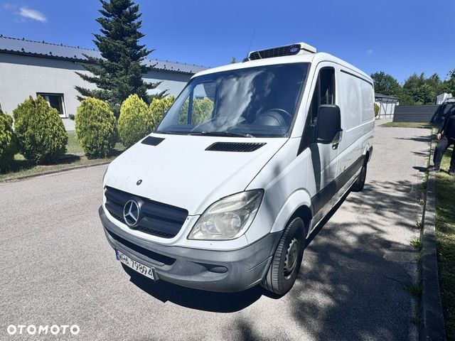Mercedes-Benz Sprinter - 13