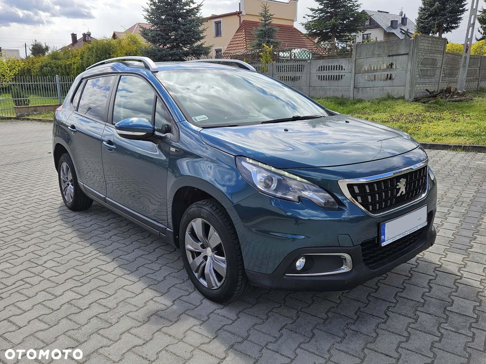 Peugeot 2008 1.2 Pure Tech Style S&S - 3