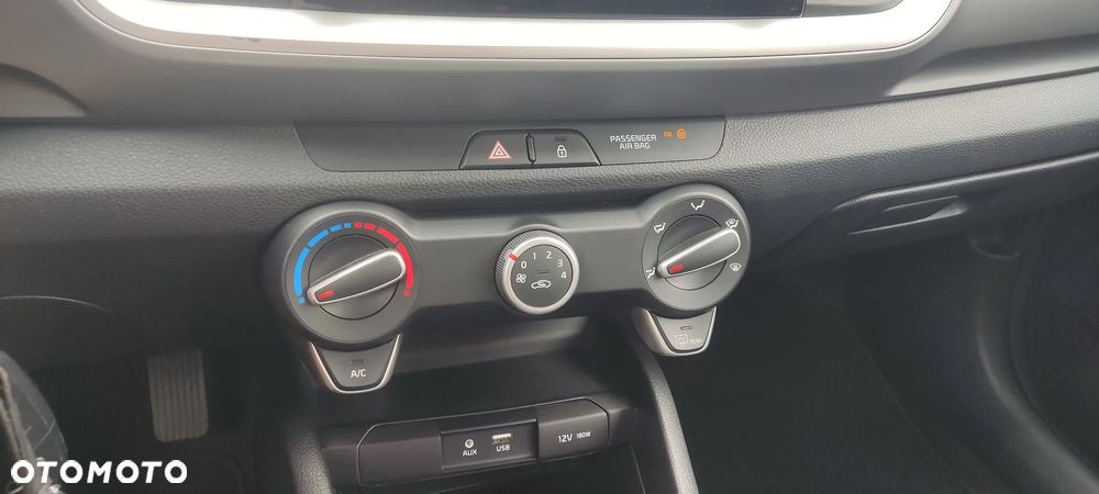 Kia Stonic - 16