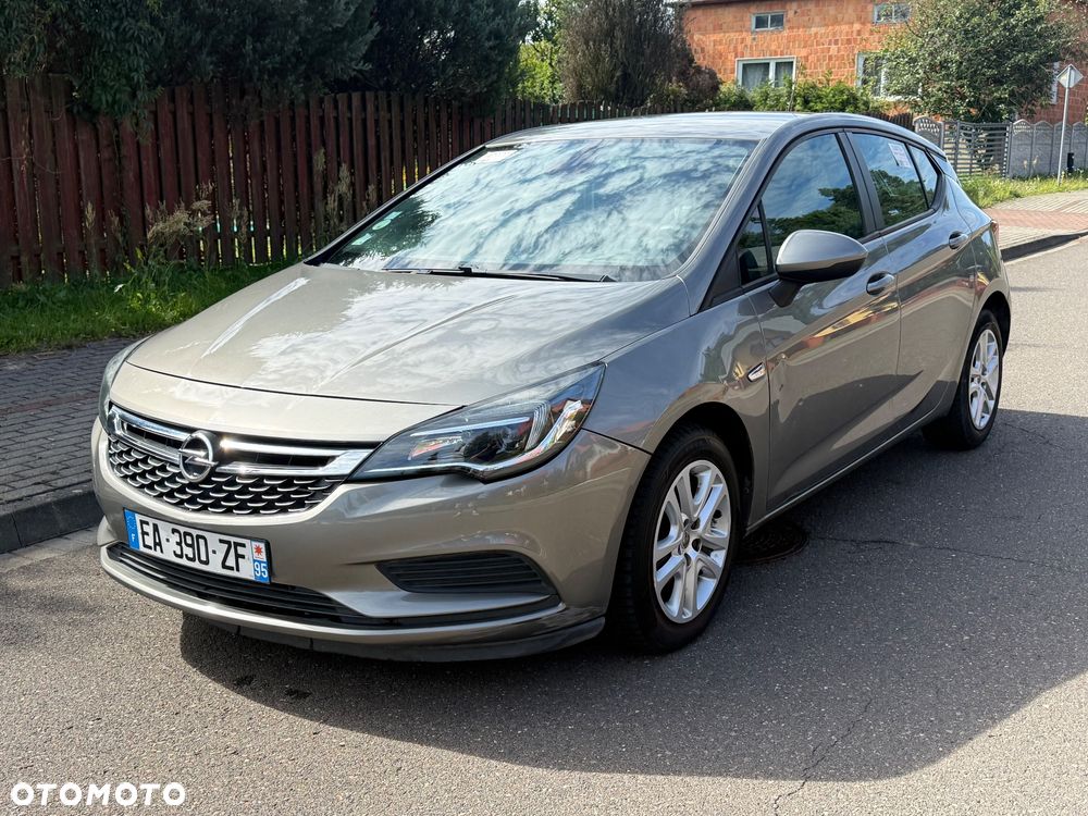 Opel Astra - 1