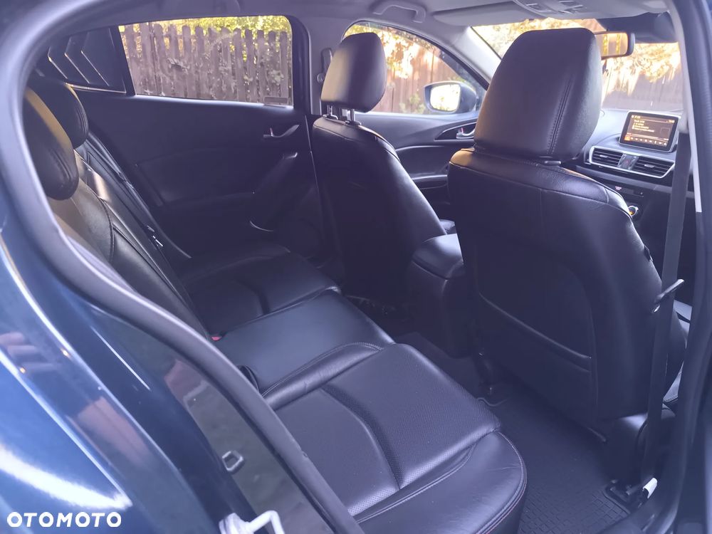 Mazda 3 - 6