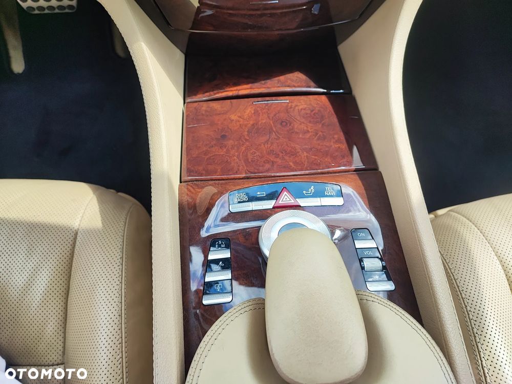 Mercedes-Benz CL 500 4-Matic BlueEff - 12