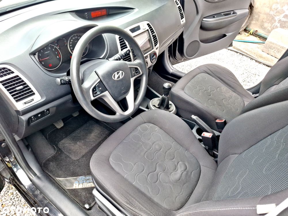 Hyundai i20 - 15