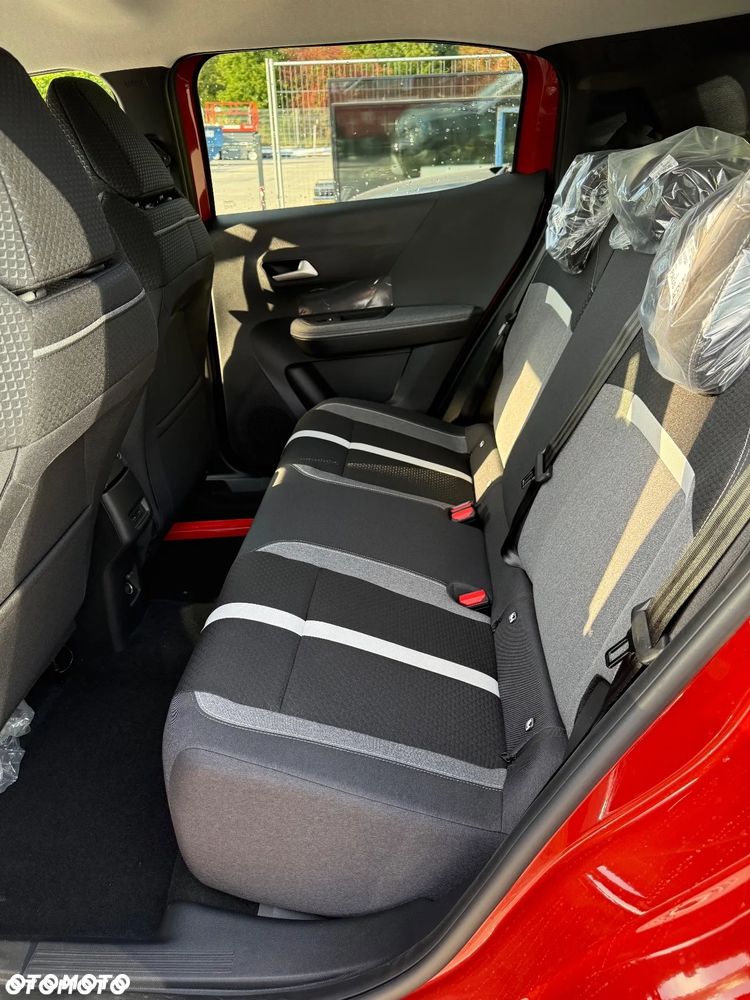 Opel Frontera 44kWh GS - 12