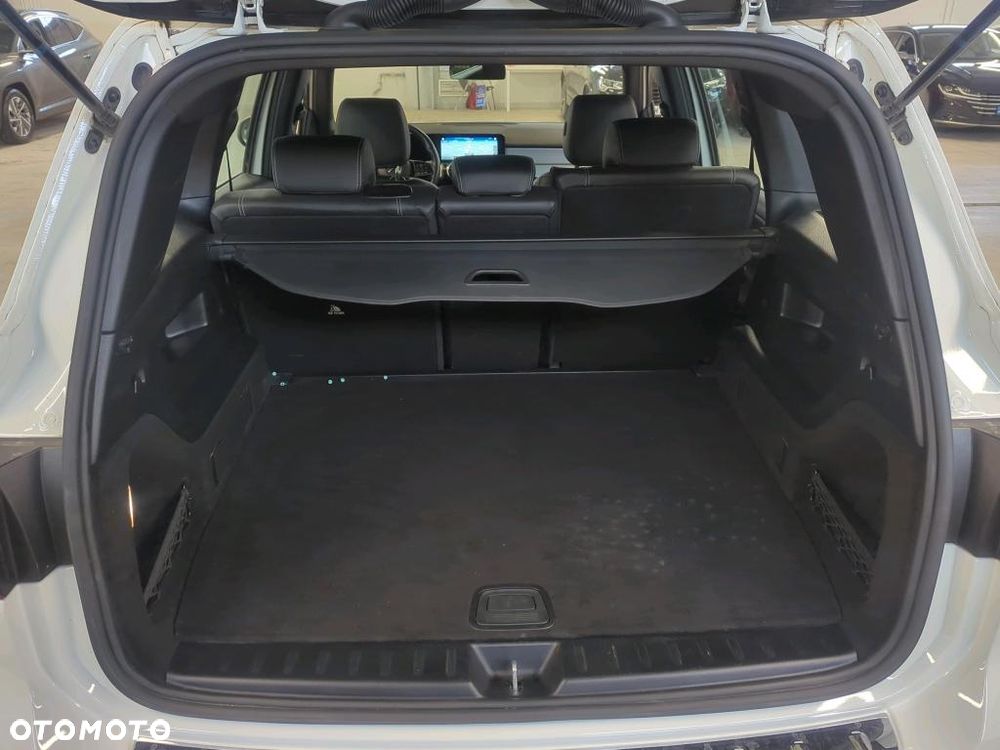 Mercedes-Benz GLB 200 7G-DCT - 23