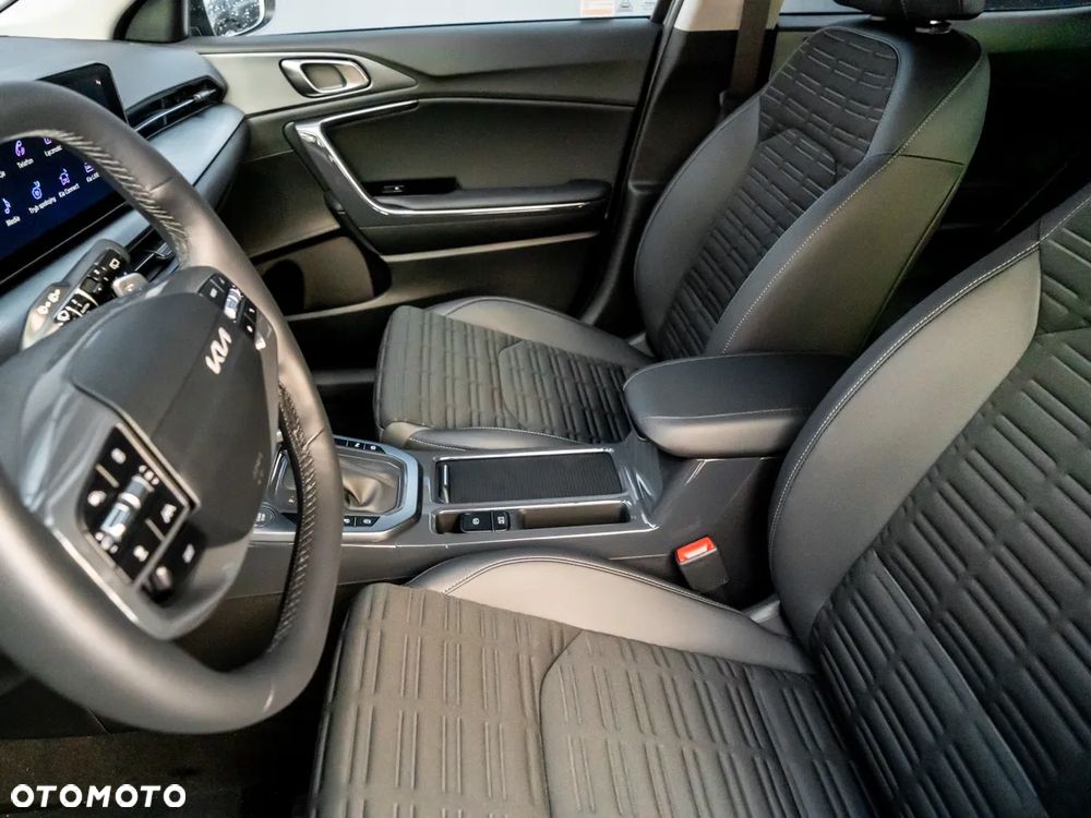 Kia XCeed 1.6 T-GDI L DCT - 22