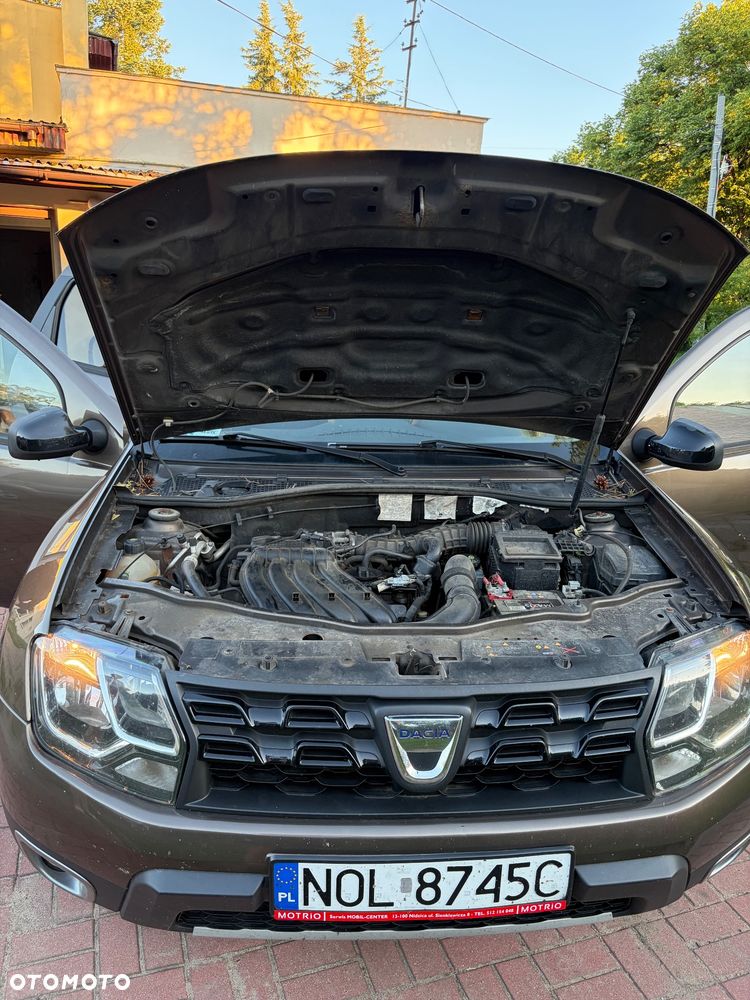 Dacia Duster 1.6 SCe Blackshadow S&S - 11