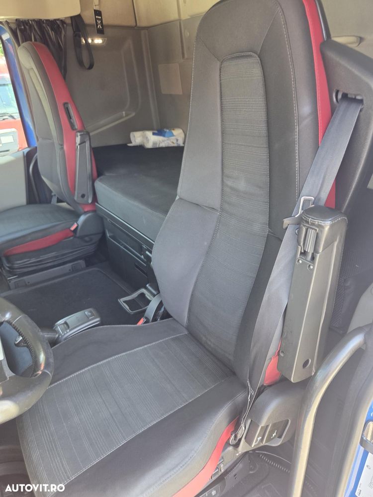 Volvo FH500, 2020, 535.000km, 2 rezervoare, ANV NOI, AUTOMATA, Clima STATIONARE, FRIGIDER, Aeropachet, rulata doar in GERMANIA, posibilitate leasing 4 ani, STARE FOARTE BUNA-PROMOTIE 46.900 EUR+Tva - 38