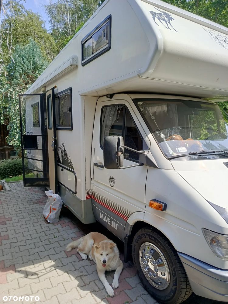 Mercedes-Benz Sprinter - 12