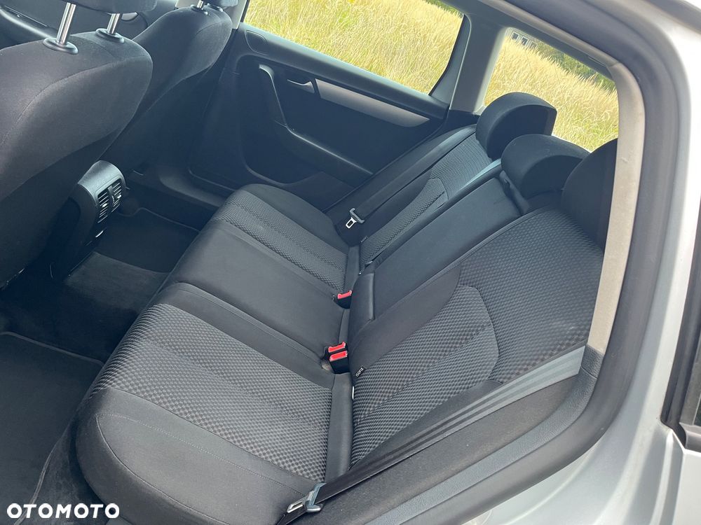 Volkswagen Passat Variant 2.0 Blue TDI SCR Highline - 16