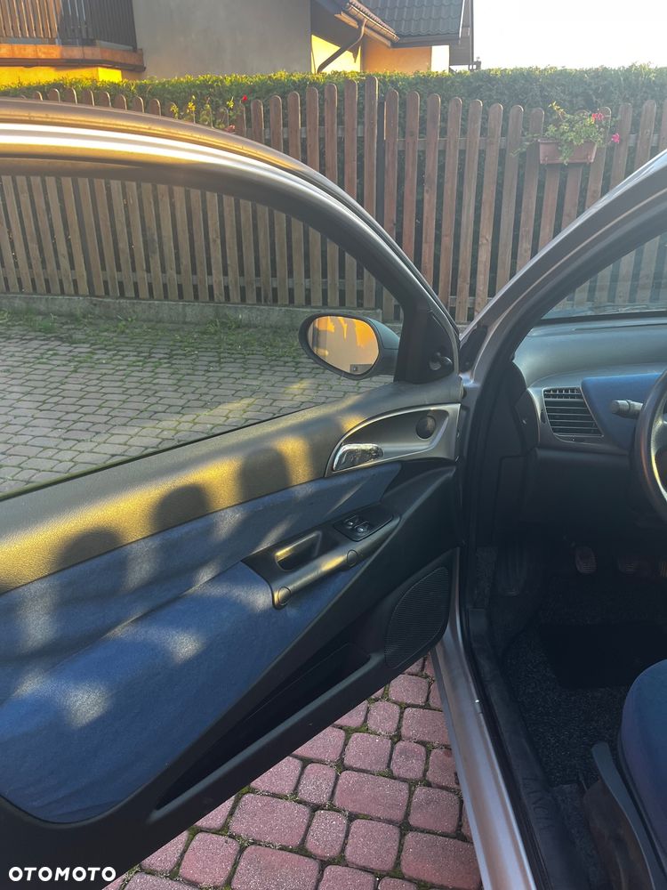 Lancia Ypsilon - 8