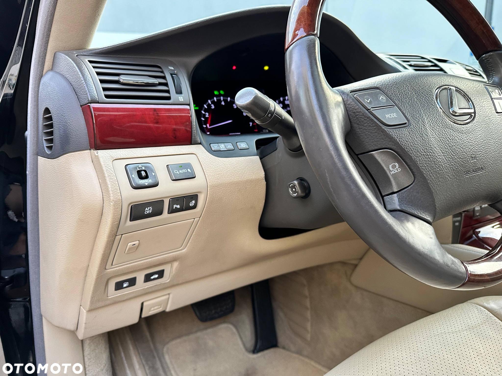 Lexus LS 460 Prestige - 9