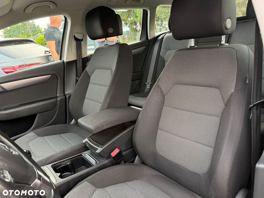 Volkswagen Passat 2.0 TDI Comfortline CityLine - 12