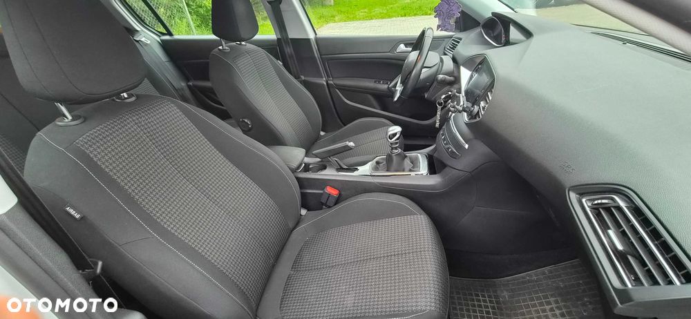 Peugeot 308 - 7
